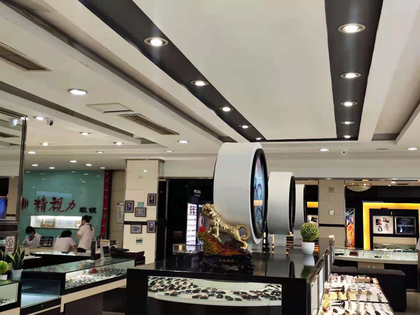 精視力 眼鏡店 視頻監(jiān)控系統(tǒng) 安裝 精視力 眼鏡店 視頻監(jiān)控系統(tǒng) 安裝